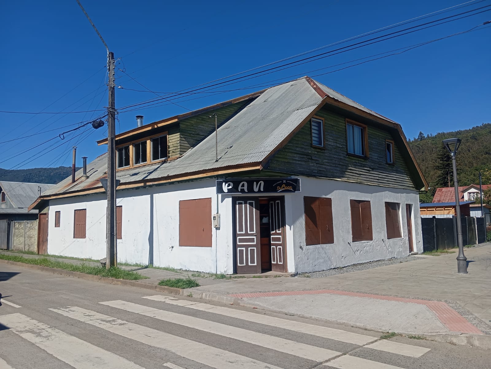 Fachada del local de Pan de Casa en Los Canelos 512, Contulmo